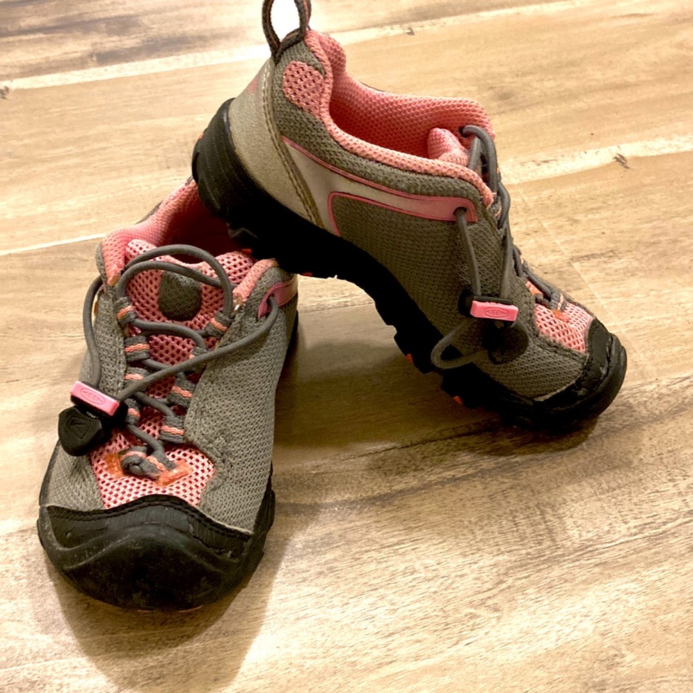 Keen Sturdy Hiking Shoes